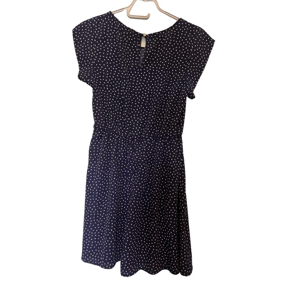 Light size medium dress - Picture 2 of 4